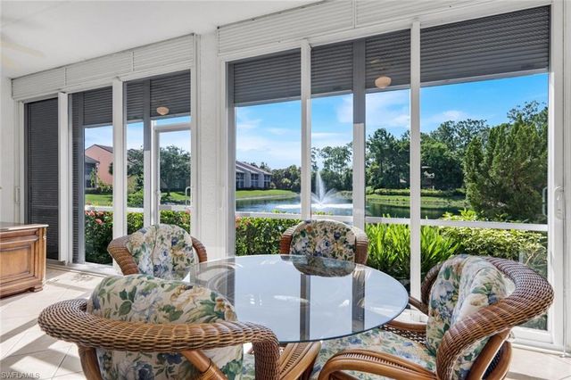2036 Cascades DR 7, Naples, FL 34112