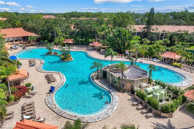 2036 Cascades DR 7, Naples, FL 34112