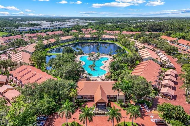 2036 Cascades DR 7, Naples, FL 34112
