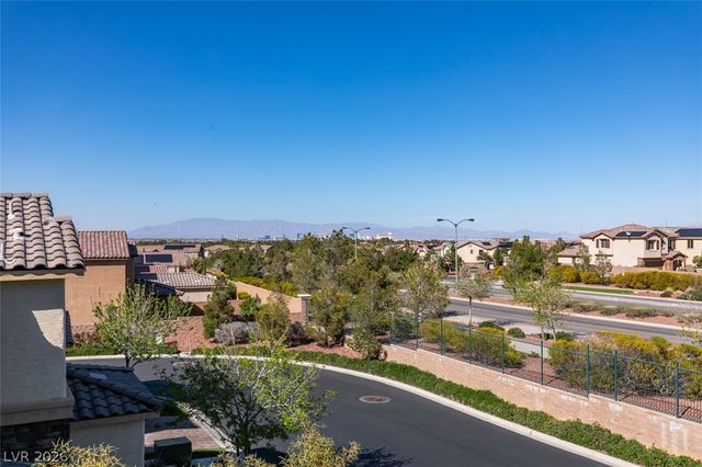 12351 Champions Tour Drive, Las Vegas, NV 89141