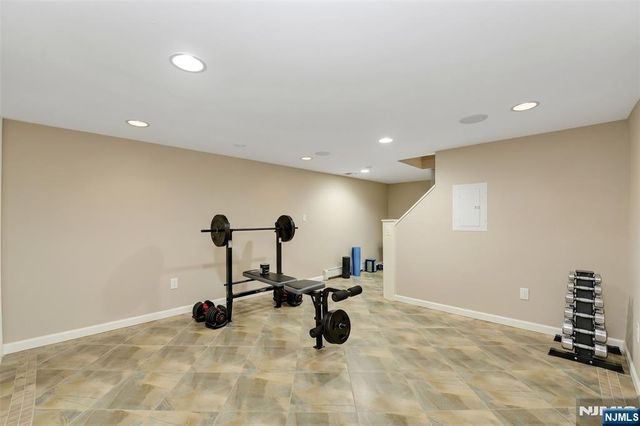2319 Colonial Drive, Rahway, NJ 07065
