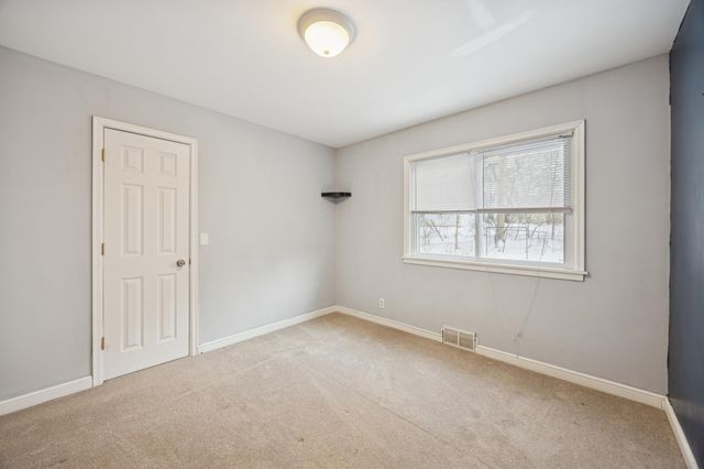 2300 Zenith Avenue N, Golden Valley, MN 55422