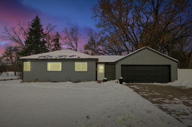 2300 Zenith Avenue N, Golden Valley, MN 55422