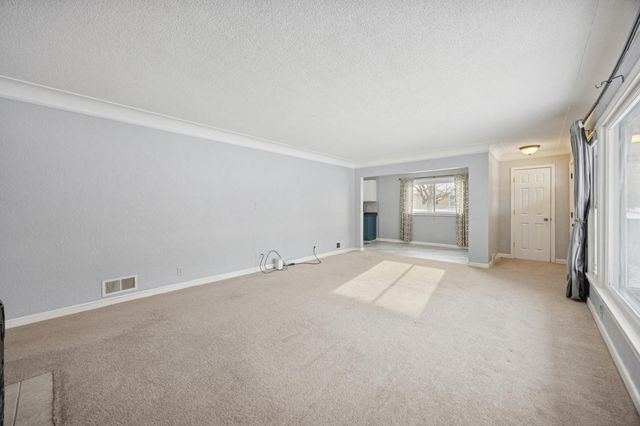 2300 Zenith Avenue N, Golden Valley, MN 55422