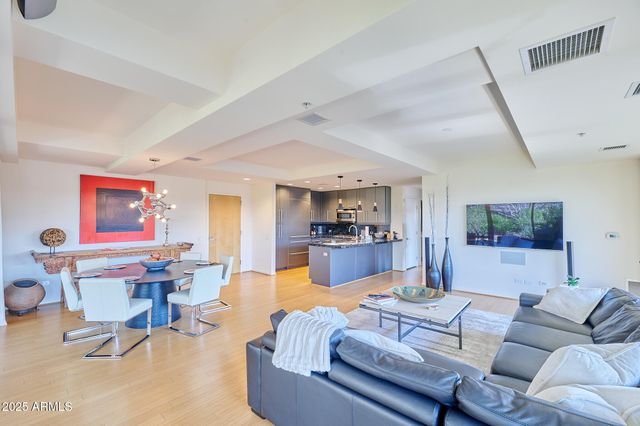 7147 E RANCHO VISTA Drive 7004, Scottsdale, AZ 85251