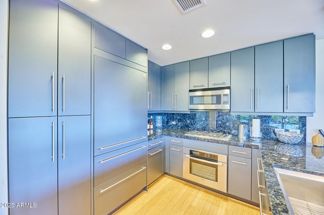 7147 E RANCHO VISTA Drive 7004, Scottsdale, AZ 85251