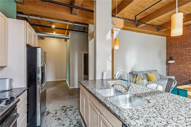 712 Broadway Boulevard 406, Kansas City, MO 64105