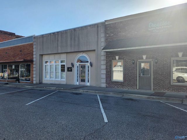 122 1st Street SW, Hamilton, AL 35570
