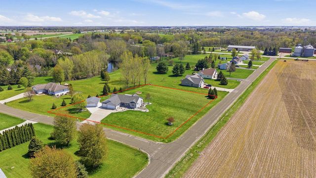 W7545 Country Drive, Beaver Dam, WI 53916