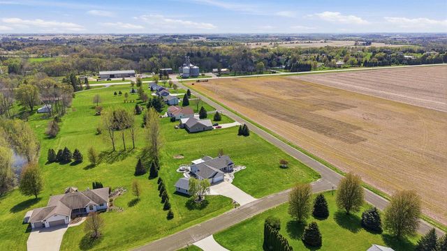 W7545 Country Drive, Beaver Dam, WI 53916