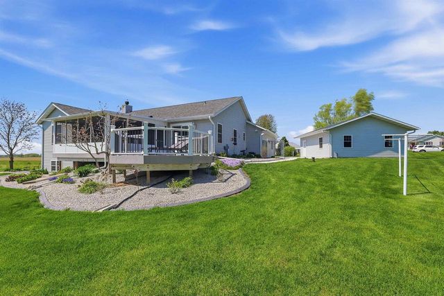 W7545 Country Drive, Beaver Dam, WI 53916