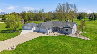 W7545 Country Drive, Beaver Dam, WI 53916
