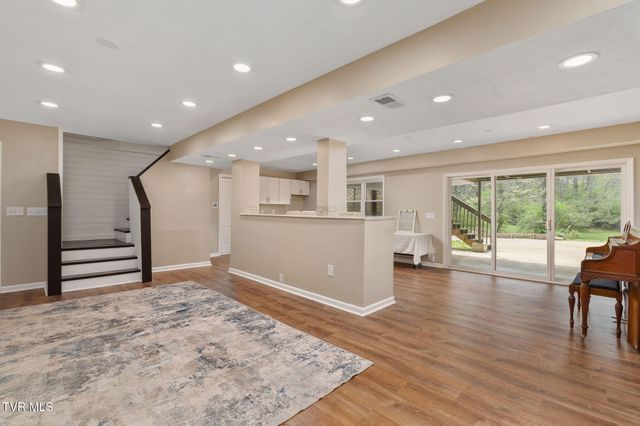 906 Althea Street, Johnson City, TN 37601