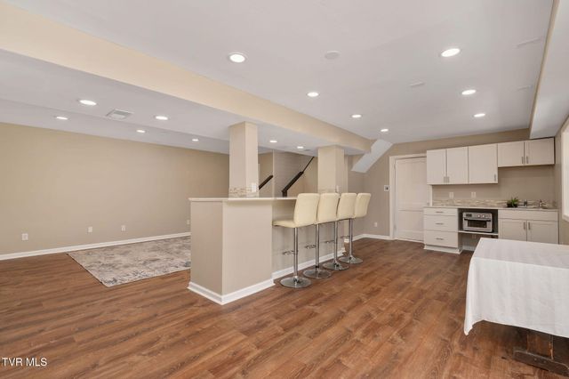 906 Althea Street, Johnson City, TN 37601