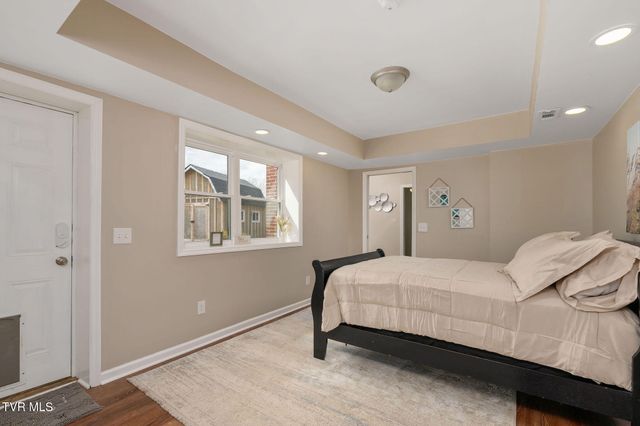 906 Althea Street, Johnson City, TN 37601