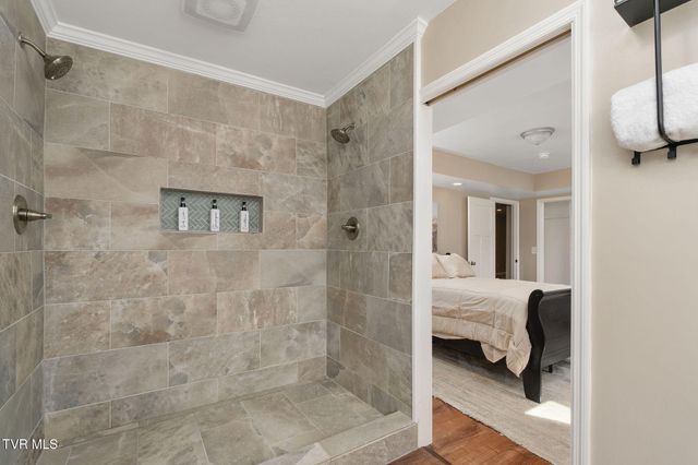 906 Althea Street, Johnson City, TN 37601