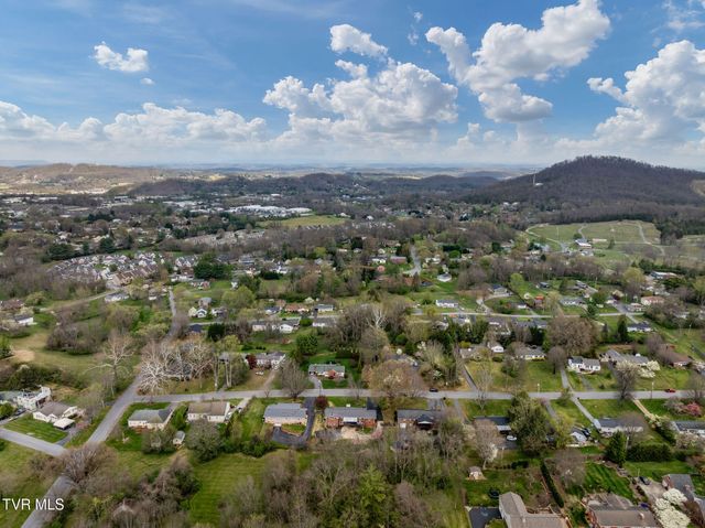 906 Althea Street, Johnson City, TN 37601