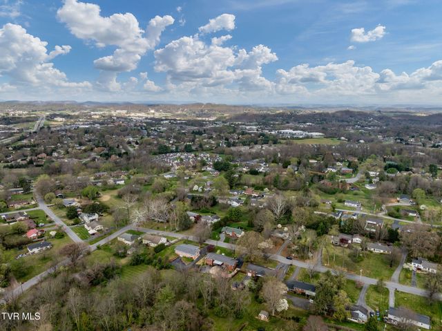 906 Althea Street, Johnson City, TN 37601