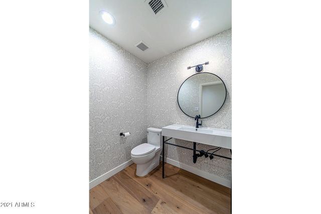 8672 N 64th Place, Paradise Valley, AZ 85253