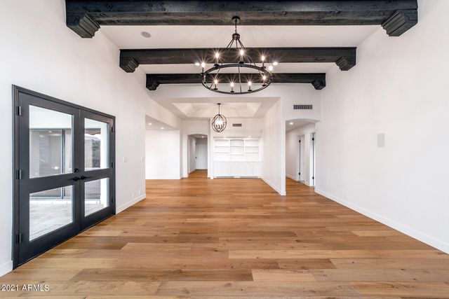 8672 N 64th Place, Paradise Valley, AZ 85253