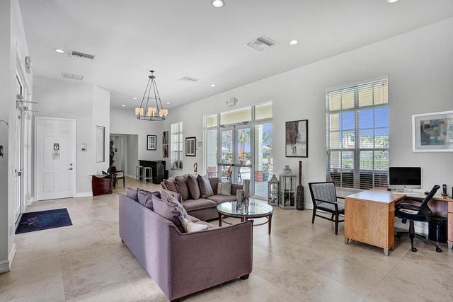 608 SW 3rd Avenue, Pompano Beach, FL 33060