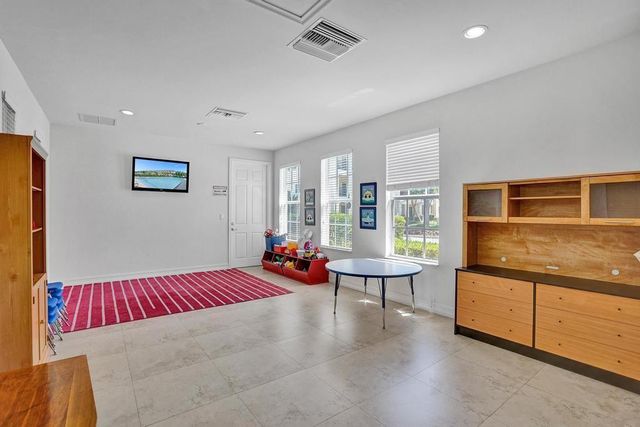 608 SW 3rd Avenue, Pompano Beach, FL 33060