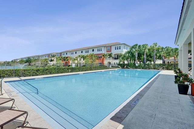 608 SW 3rd Avenue, Pompano Beach, FL 33060