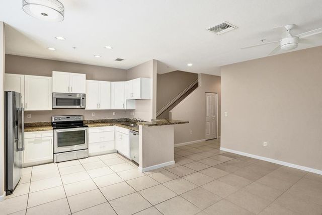 608 SW 3rd Avenue, Pompano Beach, FL 33060