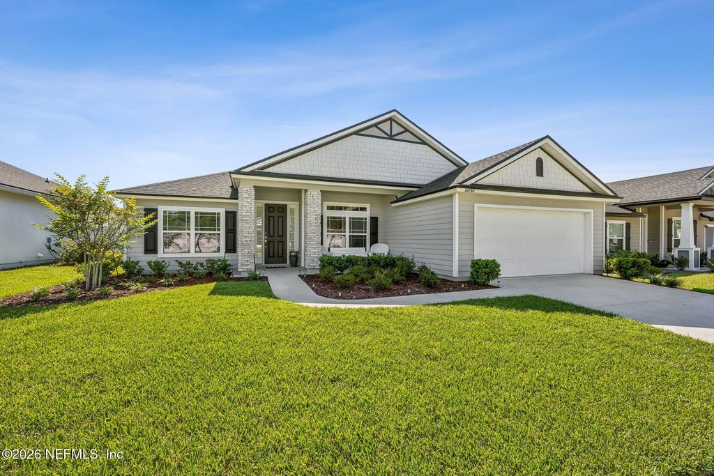 86784 LAZY LAKE Circle, Yulee, FL 32097