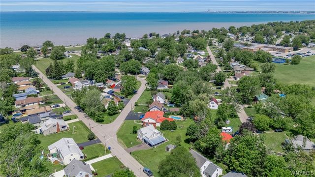2688 Ferndale Avenue, Hamburg, NY 14075