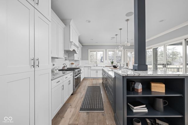 10739 Royal Drive, Carmel, IN 46032