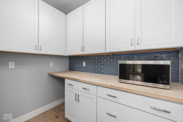 10739 Royal Drive, Carmel, IN 46032