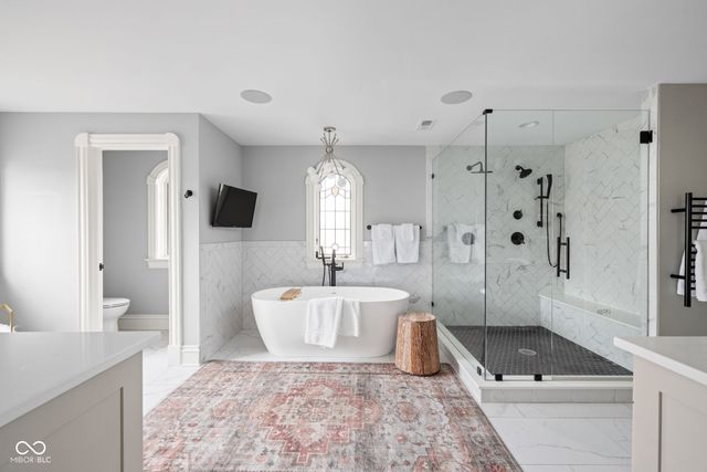 10739 Royal Drive, Carmel, IN 46032