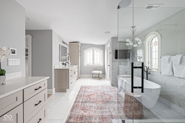 10739 Royal Drive, Carmel, IN 46032