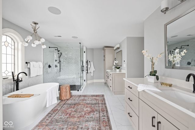 10739 Royal Drive, Carmel, IN 46032