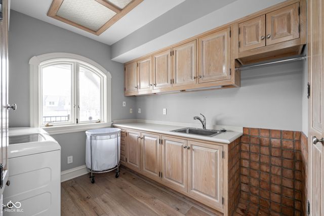 10739 Royal Drive, Carmel, IN 46032