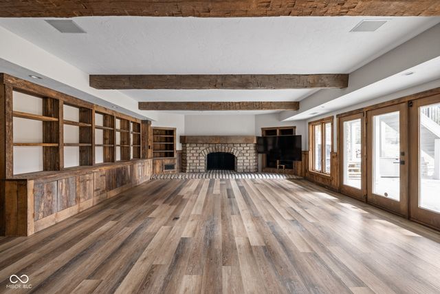 10739 Royal Drive, Carmel, IN 46032