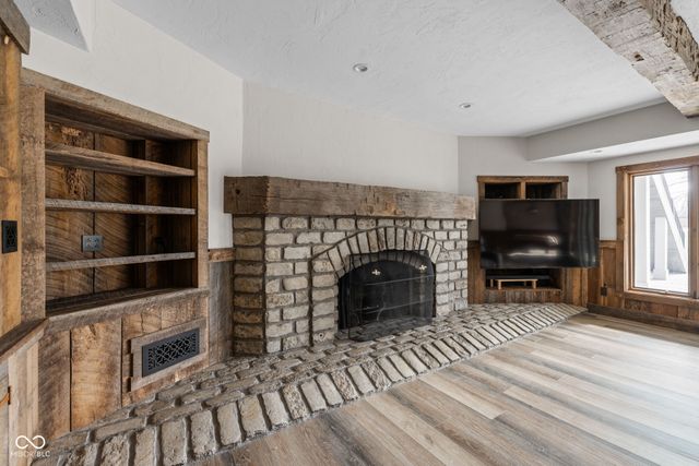 10739 Royal Drive, Carmel, IN 46032