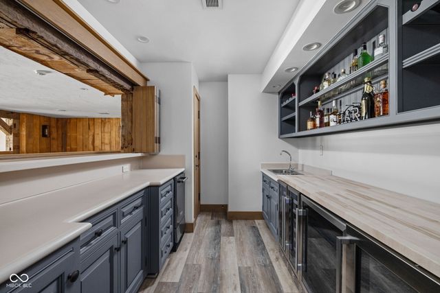 10739 Royal Drive, Carmel, IN 46032