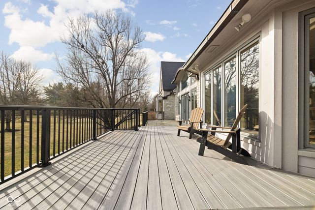 10739 Royal Drive, Carmel, IN 46032