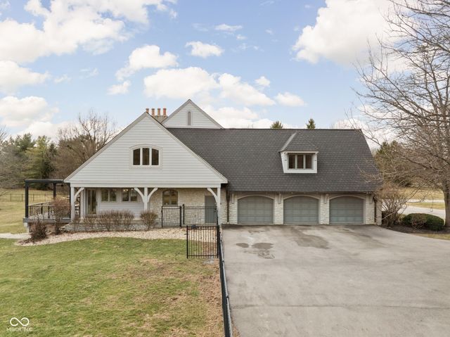 10739 Royal Drive, Carmel, IN 46032