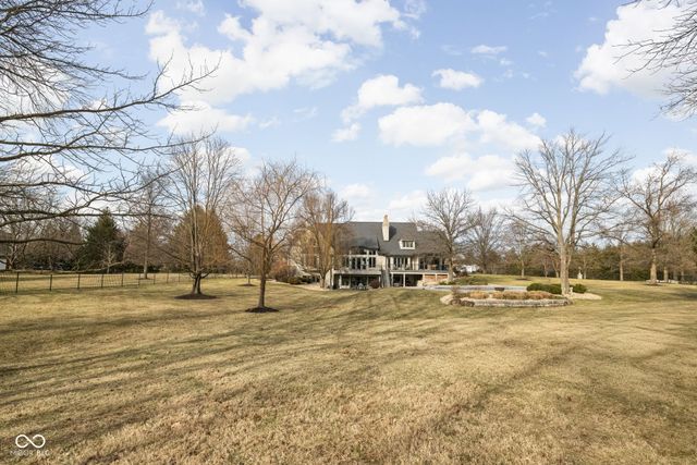 10739 Royal Drive, Carmel, IN 46032