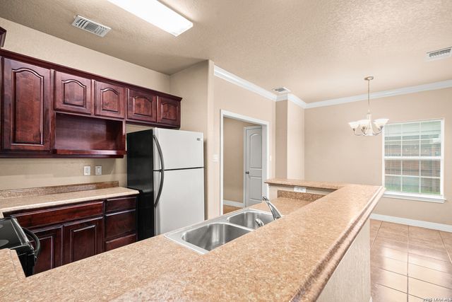 2910 Owasso St, San Antonio, TX 78211