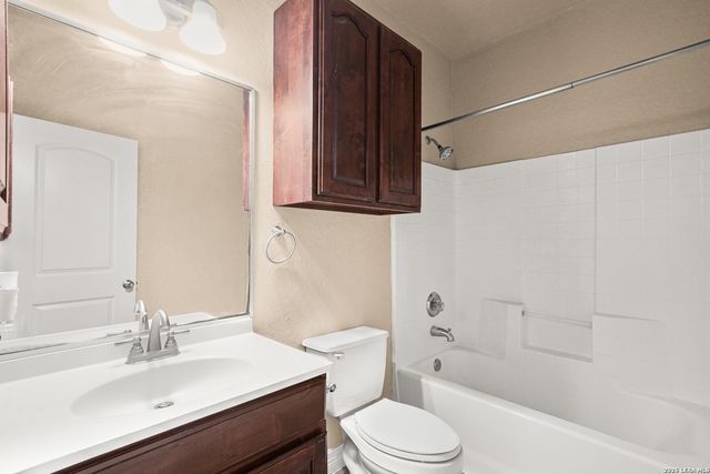 2910 Owasso St, San Antonio, TX 78211