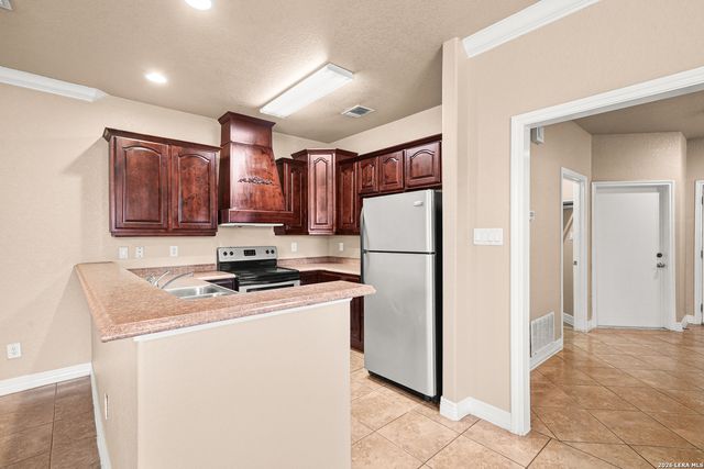 2910 Owasso St, San Antonio, TX 78211