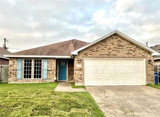7526 Brush Creek Dr, Corpus Christi, TX 78414