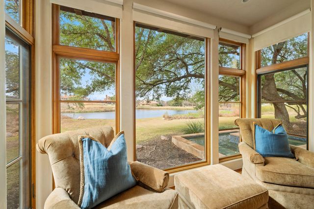 145 La Serena LOOP, Horseshoe Bay, TX 78657