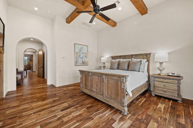 145 La Serena LOOP, Horseshoe Bay, TX 78657