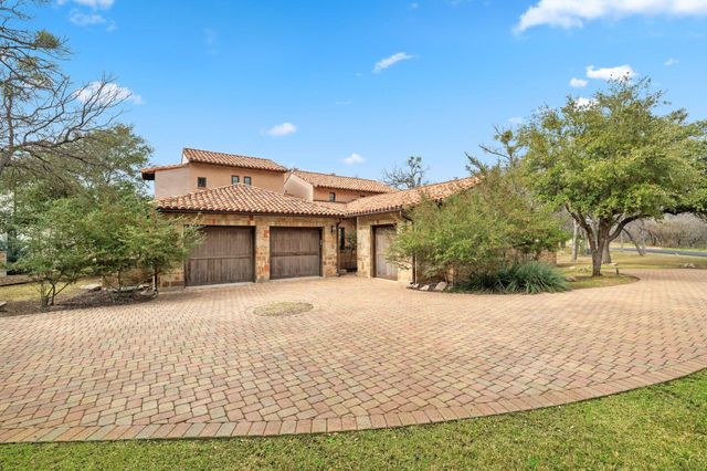 145 La Serena LOOP, Horseshoe Bay, TX 78657