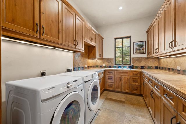 145 La Serena LOOP, Horseshoe Bay, TX 78657